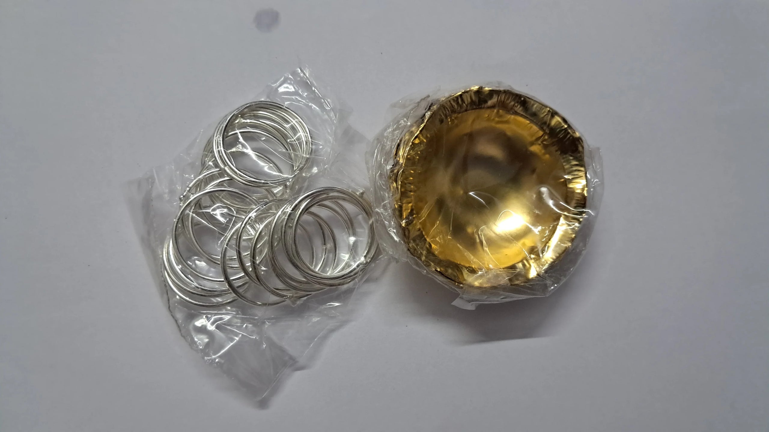 Madhu Bati-Baron Anguri